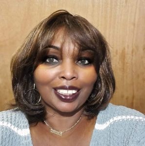 Meet your Posher, Cheryl